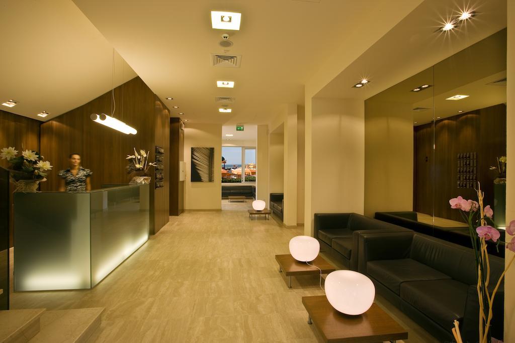 Hotel Villa Saba Bellaria-Igea Marina Exteriör bild